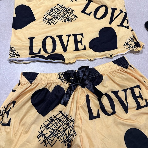 3 Sets of Heart Print Pajama - Picture 7 of 11